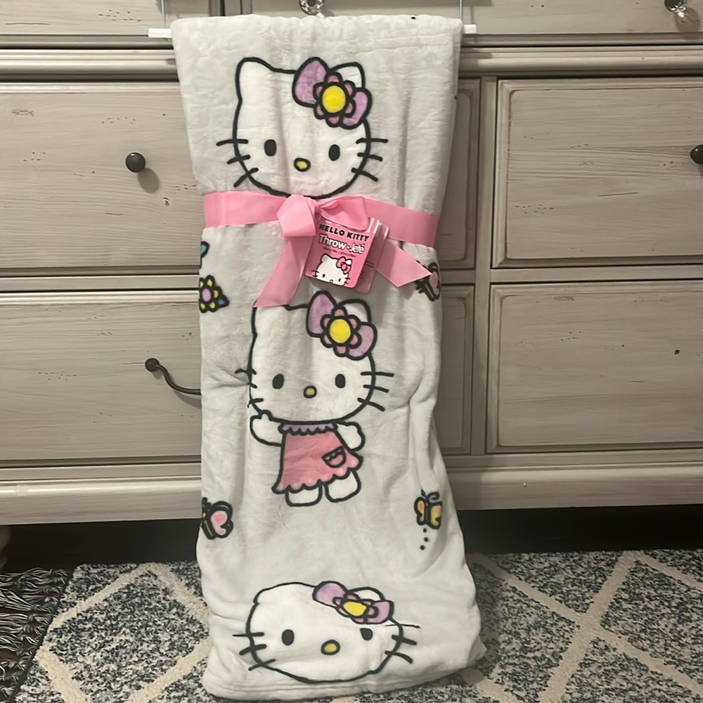 Hello Kitty blanket